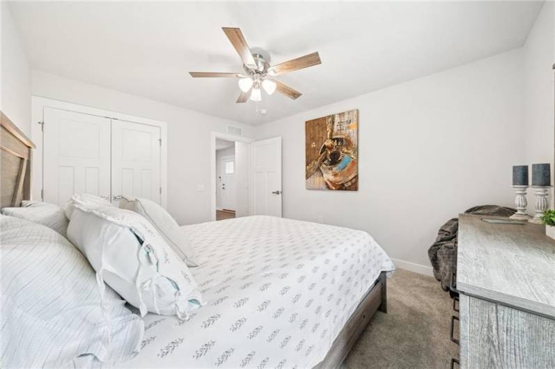 406 Spruce Lane, Houston, PA 15342, 3 Bedrooms Bedrooms, ,2.1 BathroomsBathrooms,Lease,For Sale,Spruce Lane,1712020