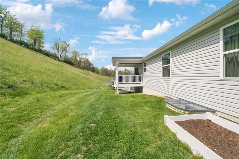 406 Spruce Lane, Houston, PA 15342, 3 Bedrooms Bedrooms, ,2.1 BathroomsBathrooms,Lease,For Sale,Spruce Lane,1712020