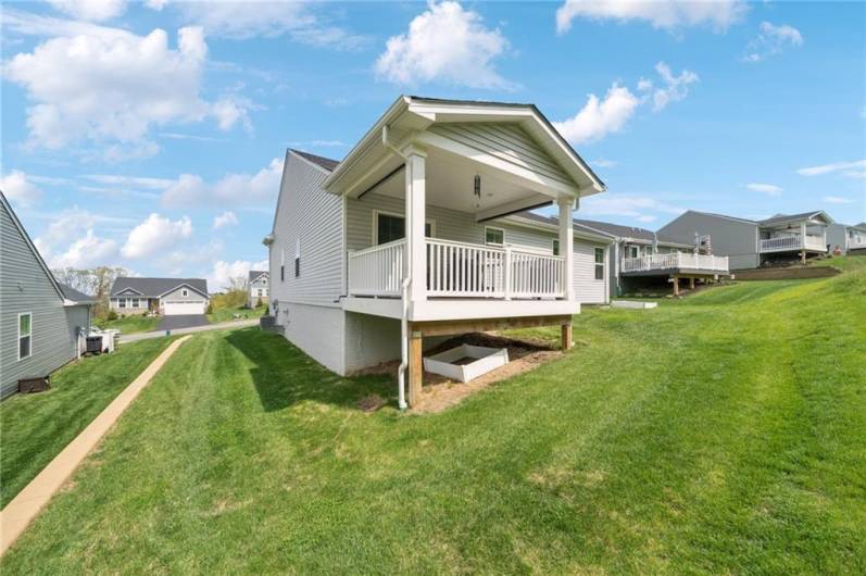 406 Spruce Lane, Houston, PA 15342, 3 Bedrooms Bedrooms, ,2.1 BathroomsBathrooms,Lease,For Sale,Spruce Lane,1712020