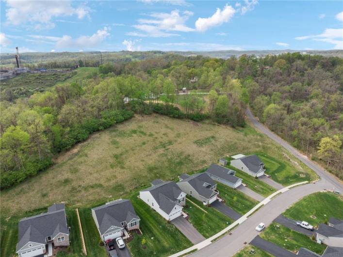 406 Spruce Lane, Houston, PA 15342, 3 Bedrooms Bedrooms, ,2.1 BathroomsBathrooms,Lease,For Sale,Spruce Lane,1712020