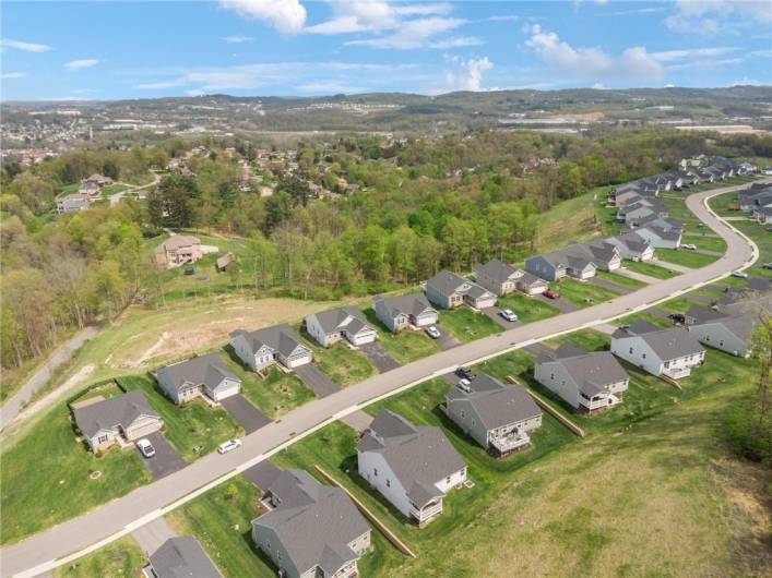 406 Spruce Lane, Houston, PA 15342, 3 Bedrooms Bedrooms, ,2.1 BathroomsBathrooms,Lease,For Sale,Spruce Lane,1712020