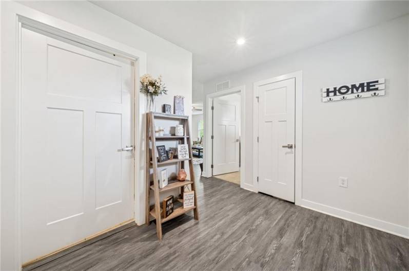 406 Spruce Lane, Houston, PA 15342, 3 Bedrooms Bedrooms, ,2.1 BathroomsBathrooms,Lease,For Sale,Spruce Lane,1712020