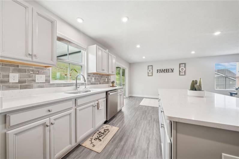 406 Spruce Lane, Houston, PA 15342, 3 Bedrooms Bedrooms, ,2.1 BathroomsBathrooms,Lease,For Sale,Spruce Lane,1712020