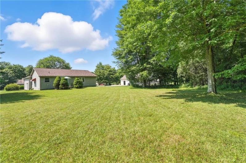 3537 Fran Ln, Hermitage, PA 16148, 3 Bedrooms Bedrooms, 7 Rooms Rooms,2 BathroomsBathrooms,Residential,For Sale,Fran Ln,1712021