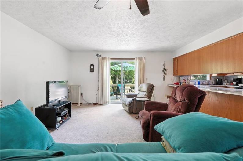 3537 Fran Ln, Hermitage, PA 16148, 3 Bedrooms Bedrooms, 7 Rooms Rooms,2 BathroomsBathrooms,Residential,For Sale,Fran Ln,1712021