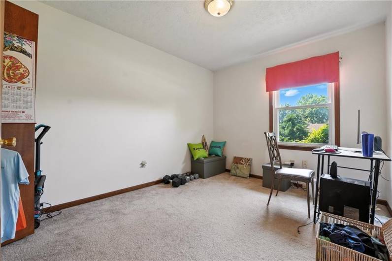 3537 Fran Ln, Hermitage, PA 16148, 3 Bedrooms Bedrooms, 7 Rooms Rooms,2 BathroomsBathrooms,Residential,For Sale,Fran Ln,1712021