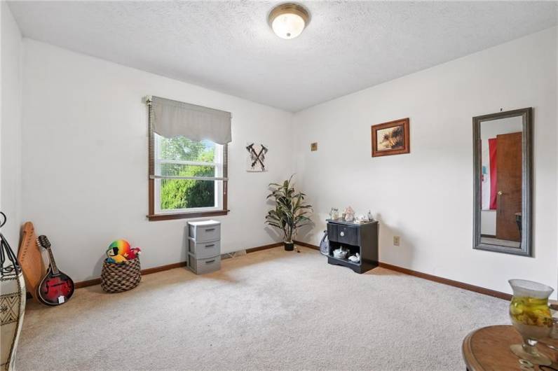 3537 Fran Ln, Hermitage, PA 16148, 3 Bedrooms Bedrooms, 7 Rooms Rooms,2 BathroomsBathrooms,Residential,For Sale,Fran Ln,1712021