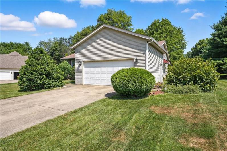 3537 Fran Ln, Hermitage, PA 16148, 3 Bedrooms Bedrooms, 7 Rooms Rooms,2 BathroomsBathrooms,Residential,For Sale,Fran Ln,1712021