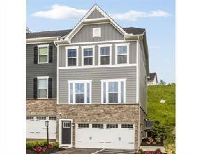 231 Yellowwood Ct, Washington, PA 15301, 3 Bedrooms Bedrooms, ,2.1 BathroomsBathrooms,Lease,For Sale,Yellowwood Ct,1712023