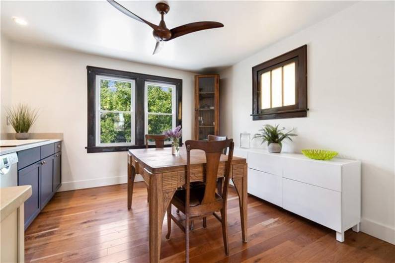 920 Yetta Ave, Pittsburgh, PA 15212, 4 Bedrooms Bedrooms, 7 Rooms Rooms,2 BathroomsBathrooms,Residential,For Sale,Yetta Ave,1712024