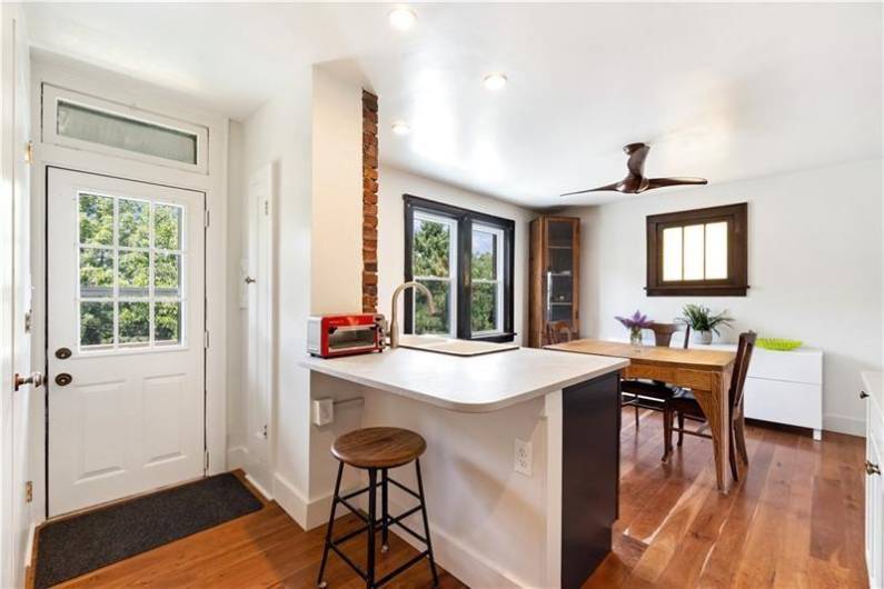 920 Yetta Ave, Pittsburgh, PA 15212, 4 Bedrooms Bedrooms, 7 Rooms Rooms,2 BathroomsBathrooms,Residential,For Sale,Yetta Ave,1712024