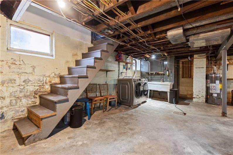 920 Yetta Ave, Pittsburgh, PA 15212, 4 Bedrooms Bedrooms, 7 Rooms Rooms,2 BathroomsBathrooms,Residential,For Sale,Yetta Ave,1712024