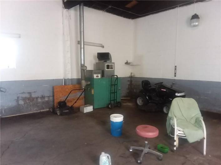 7377 National Pike, Uniontown, PA 15401, ,Commercial-industrial-business,For Sale,National Pike,1712025