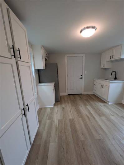 7526 Dickson St, Pittsburgh, PA 15218, 3 Bedrooms Bedrooms, ,1 BathroomBathrooms,Lease,For Sale,Dickson St,1712026