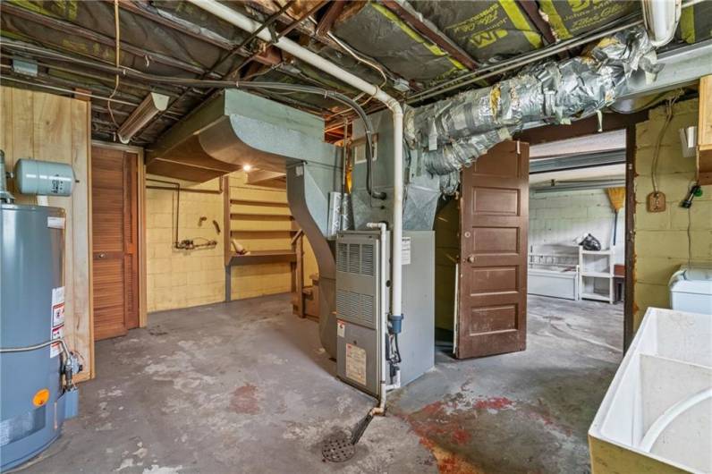 890 Rolling Rock Rd, Pittsburgh, PA 15234, 2 Bedrooms Bedrooms, 5 Rooms Rooms,1 BathroomBathrooms,Residential,For Sale,Rolling Rock Rd,1712031