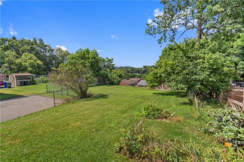 890 Rolling Rock Rd, Pittsburgh, PA 15234, 2 Bedrooms Bedrooms, 5 Rooms Rooms,1 BathroomBathrooms,Residential,For Sale,Rolling Rock Rd,1712031
