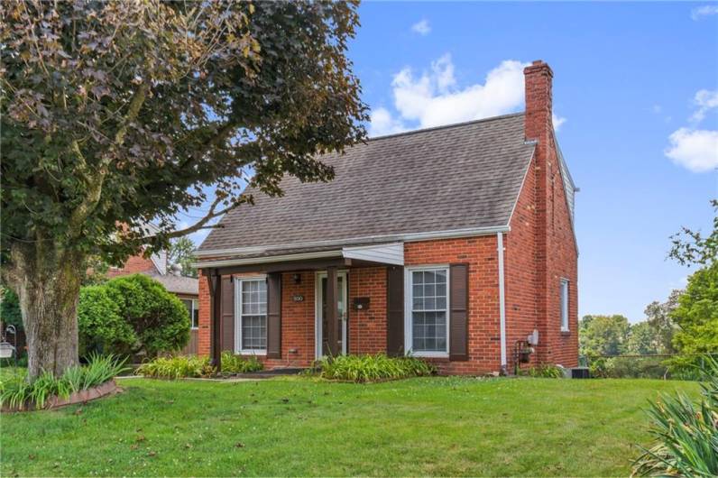 890 Rolling Rock Rd, Pittsburgh, PA 15234, 2 Bedrooms Bedrooms, 5 Rooms Rooms,1 BathroomBathrooms,Residential,For Sale,Rolling Rock Rd,1712031