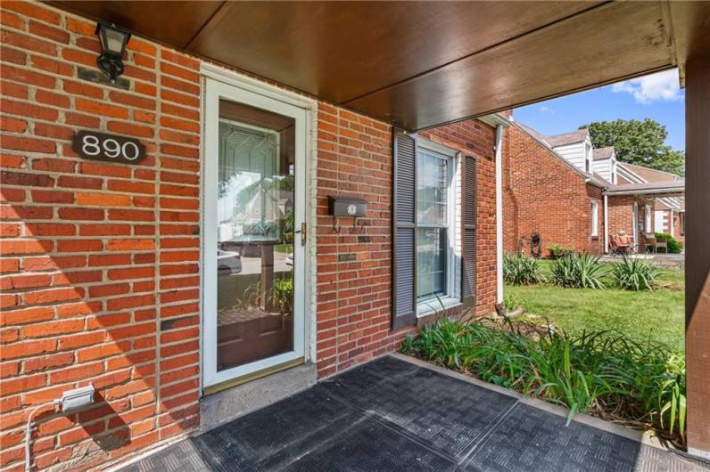 890 Rolling Rock Rd, Pittsburgh, PA 15234, 2 Bedrooms Bedrooms, 5 Rooms Rooms,1 BathroomBathrooms,Residential,For Sale,Rolling Rock Rd,1712031