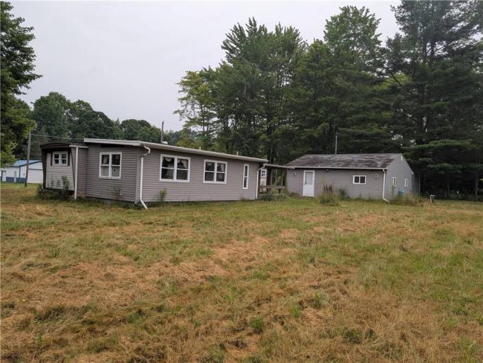 1521 Meadow Dr, Jamestown, PA 16134, 2 Bedrooms Bedrooms, ,2 BathroomsBathrooms,Residential,For Sale,Meadow Dr,1712038