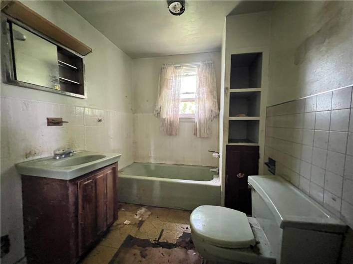 15 Hinsey St, Oliver, PA 15472, 0 , ,0,Multi-unit,For Sale,Hinsey St,0,1711754