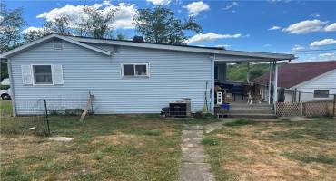 923 Moore St, Uniontown, PA 15401, 1 Bedroom Bedrooms, ,1 BathroomBathrooms,Residential,For Sale,Moore St,0,1711755