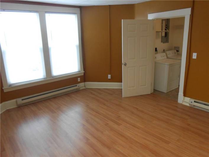 439 Jefferson Ave, Washington, PA 15301, 2 Bedrooms Bedrooms, ,1 BathroomBathrooms,Lease,For Sale,Jefferson Ave,0,1711760