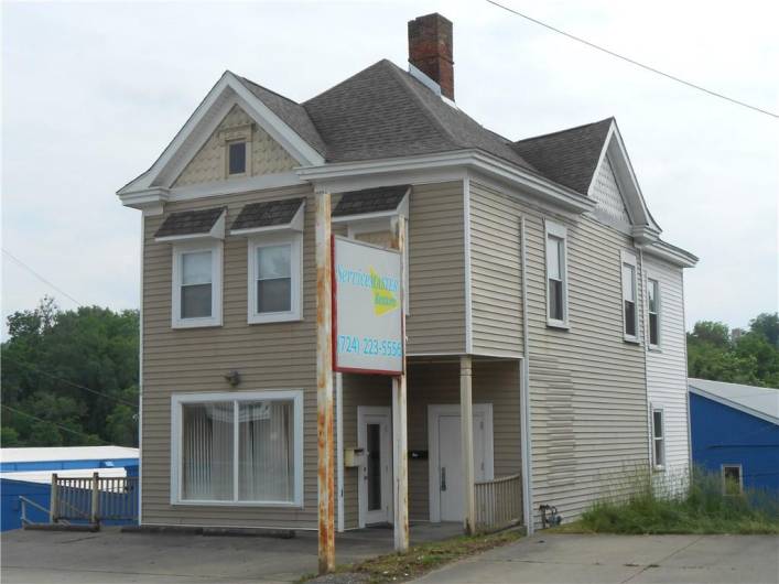 439 Jefferson Ave, Washington, PA 15301, 2 Bedrooms Bedrooms, ,1 BathroomBathrooms,Lease,For Sale,Jefferson Ave,0,1711760