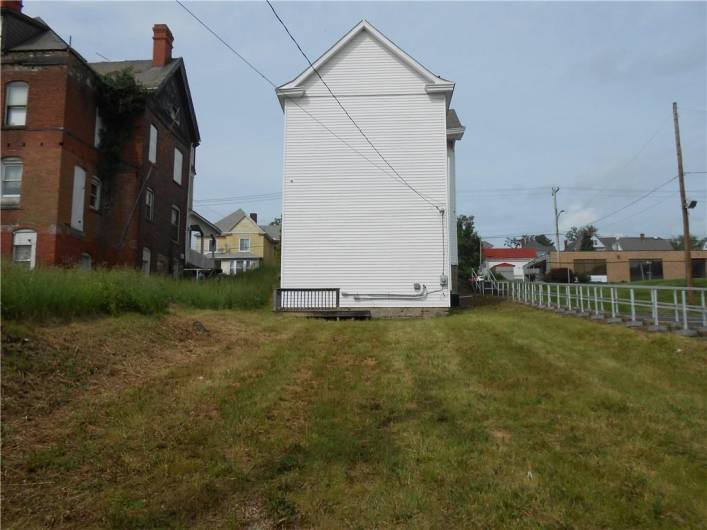 439 Jefferson Ave, Washington, PA 15301, 2 Bedrooms Bedrooms, ,1 BathroomBathrooms,Lease,For Sale,Jefferson Ave,0,1711760