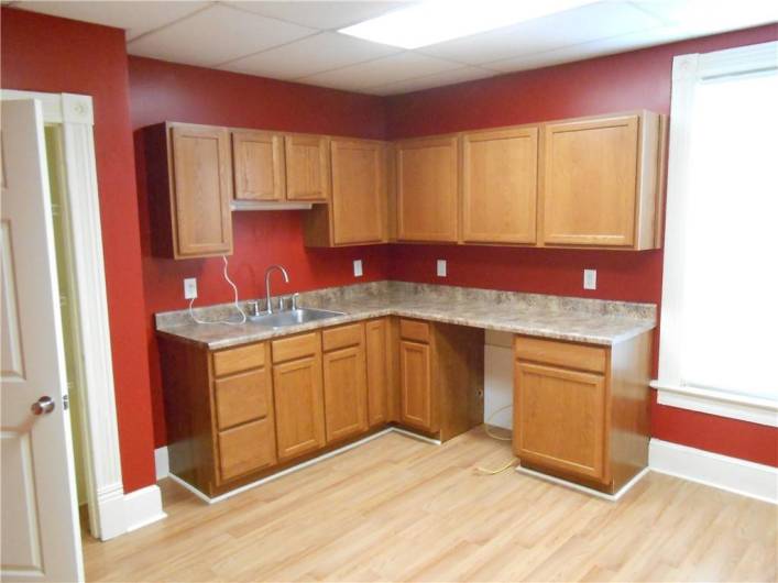 439 Jefferson Ave, Washington, PA 15301, 2 Bedrooms Bedrooms, ,1 BathroomBathrooms,Lease,For Sale,Jefferson Ave,0,1711760