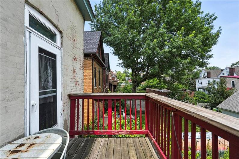 Apt 2 Private Balcony