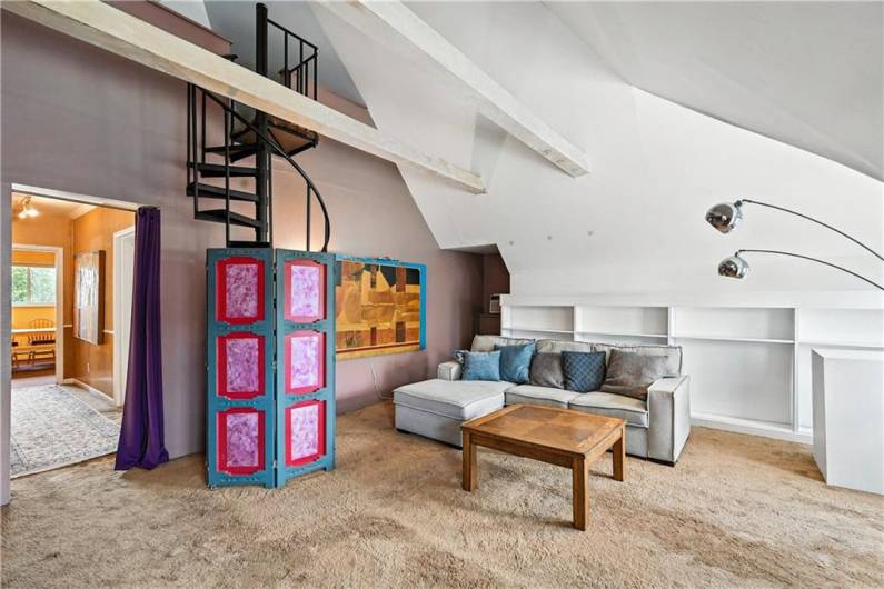 Apt 4 Living Room