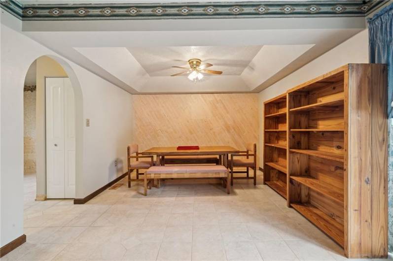 5045 Fountainwood Drive, Gibsonia, PA 15044, 2 Bedrooms Bedrooms, 8 Rooms Rooms,1.1 BathroomsBathrooms,Residential,For Sale,Fountainwood Drive,1709960