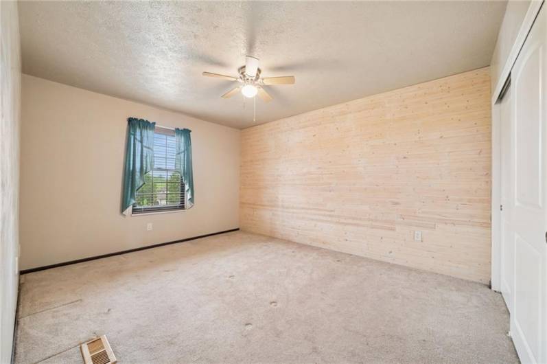 5045 Fountainwood Drive, Gibsonia, PA 15044, 2 Bedrooms Bedrooms, 8 Rooms Rooms,1.1 BathroomsBathrooms,Residential,For Sale,Fountainwood Drive,1709960