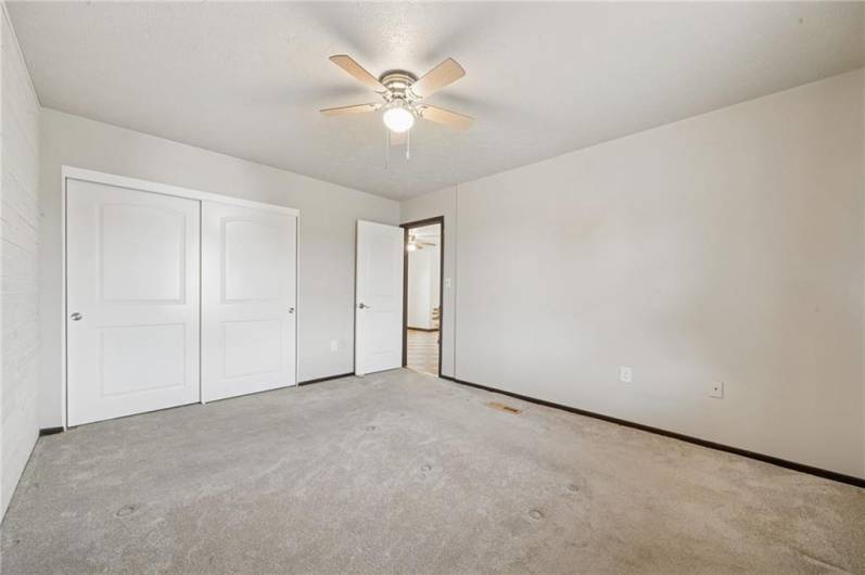 5045 Fountainwood Drive, Gibsonia, PA 15044, 2 Bedrooms Bedrooms, 8 Rooms Rooms,1.1 BathroomsBathrooms,Residential,For Sale,Fountainwood Drive,1709960