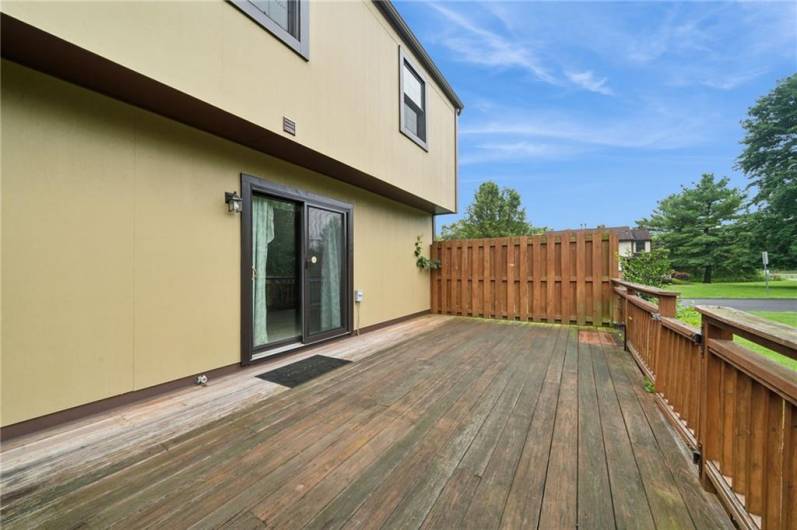 5045 Fountainwood Drive, Gibsonia, PA 15044, 2 Bedrooms Bedrooms, 8 Rooms Rooms,1.1 BathroomsBathrooms,Residential,For Sale,Fountainwood Drive,1709960