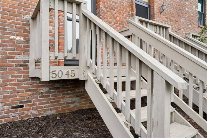5045 Fountainwood Drive, Gibsonia, PA 15044, 2 Bedrooms Bedrooms, 8 Rooms Rooms,1.1 BathroomsBathrooms,Residential,For Sale,Fountainwood Drive,1709960