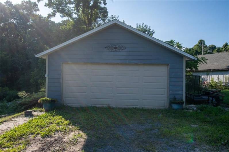 Automatic garage door opener included